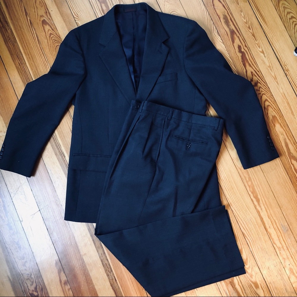 Mens Navy Blue suit 41R